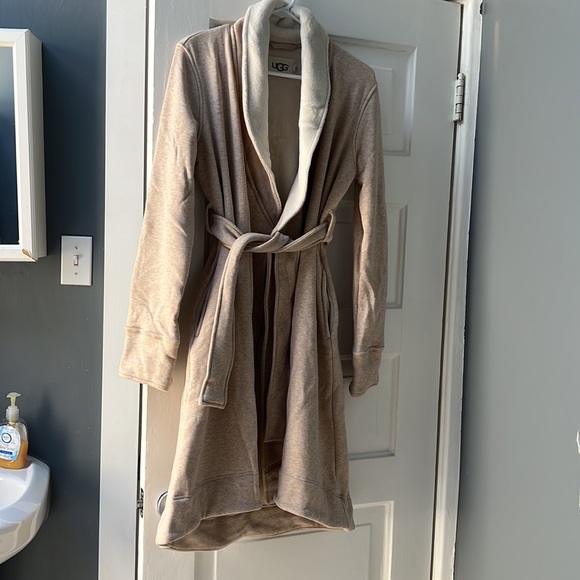 UGG Robe - Picture 3 of 4